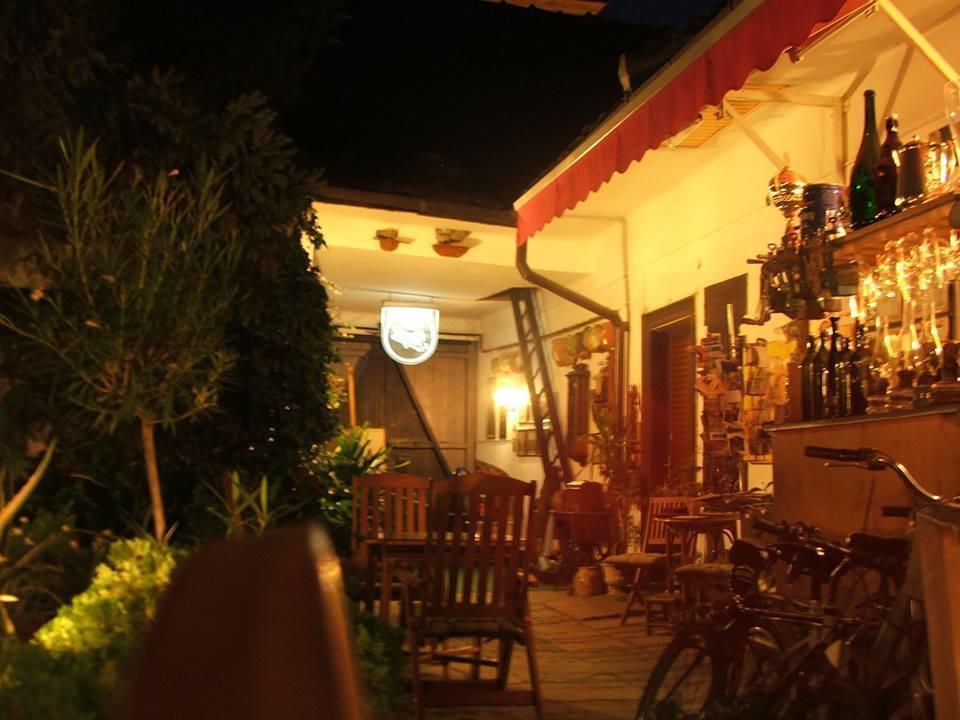 Bed and Breakfast Fónagy és Walter Vendég- és Borház Vác Exterior foto